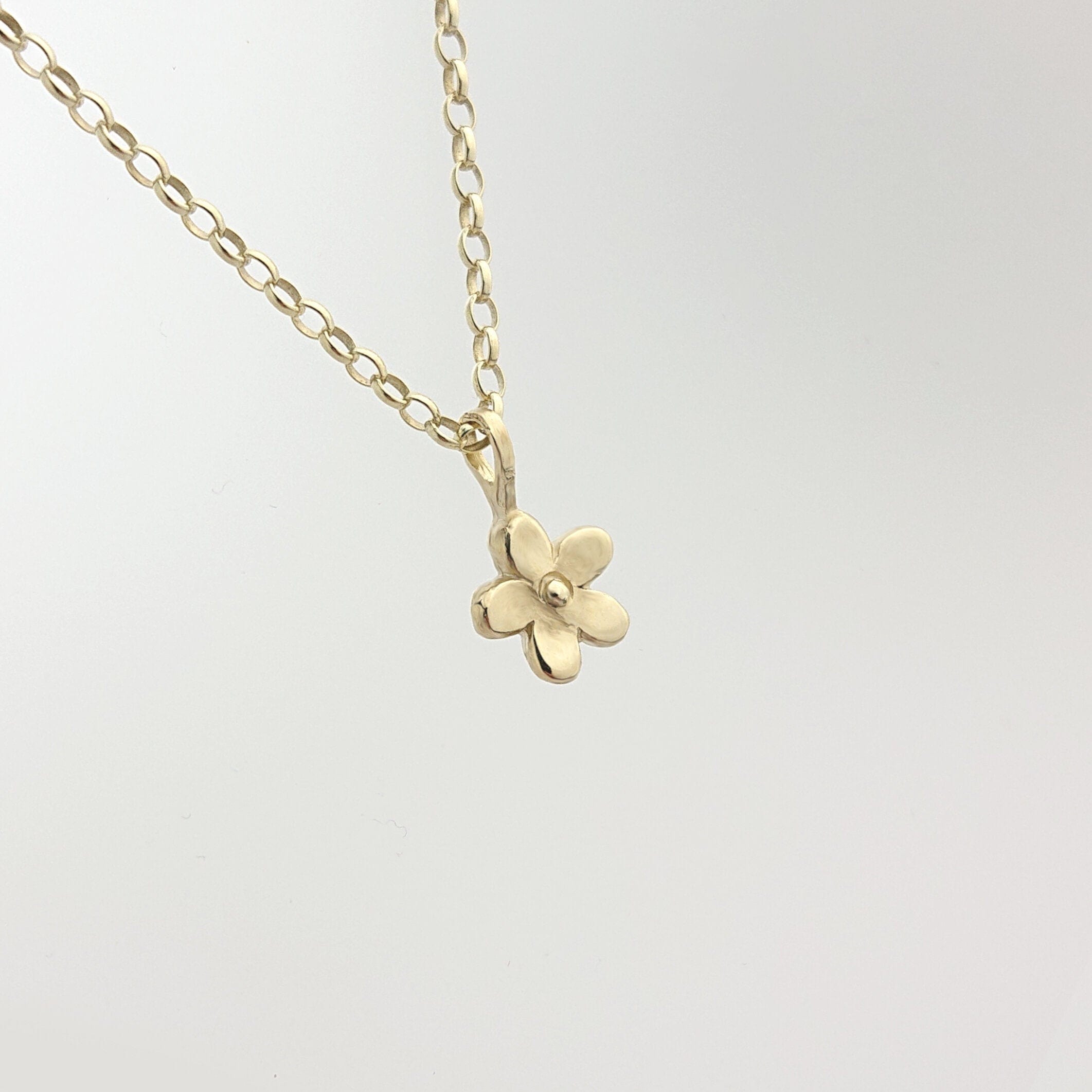 Martina Hamilton Pendants/Necklaces Forget Me Not | 9ct Solid Gold Pendant Petite