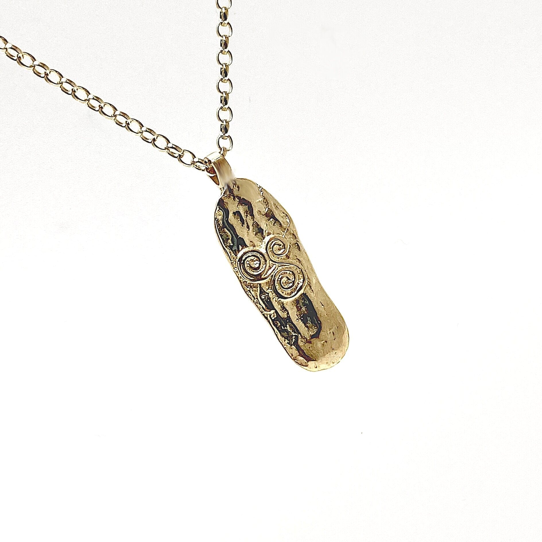 Martina Hamilton Pendants/Necklaces Newgrange | 9ct Solid Gold Pendant Medium