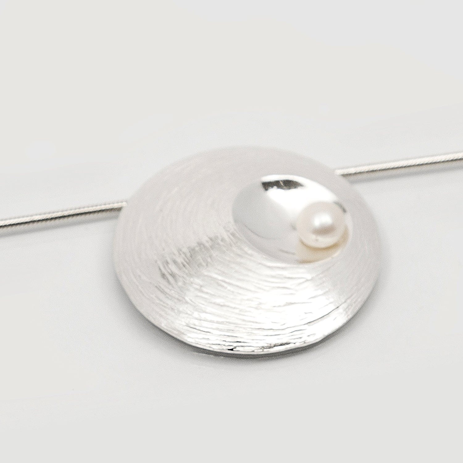 Martina Hamilton Pendants/Necklaces Oyster Pearl | Sterling Silver and Pearl Pendant Large