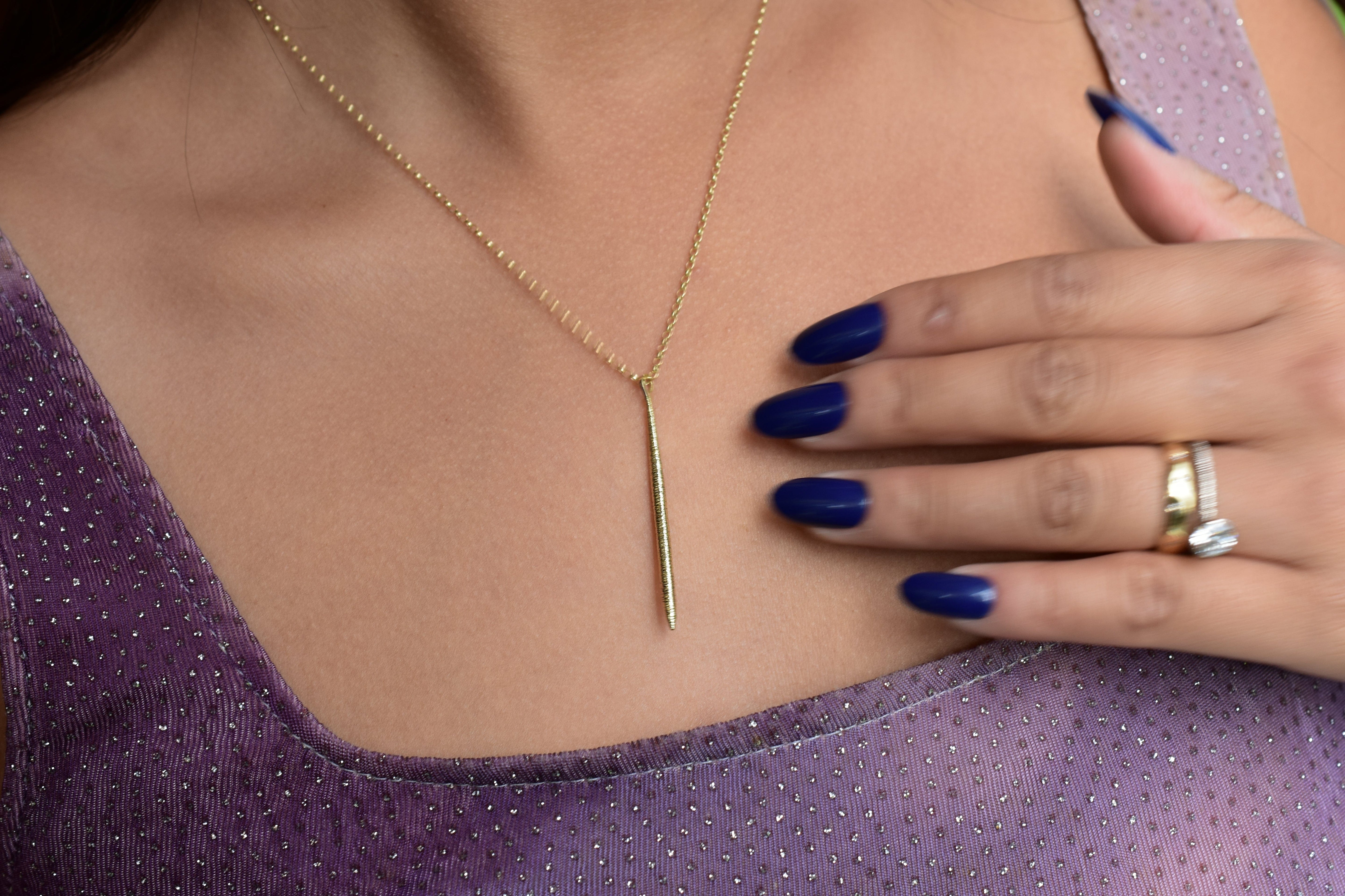 Martina Hamilton Pendants/Necklaces Síoda | 9ct Solid Gold Long Drop Pendant