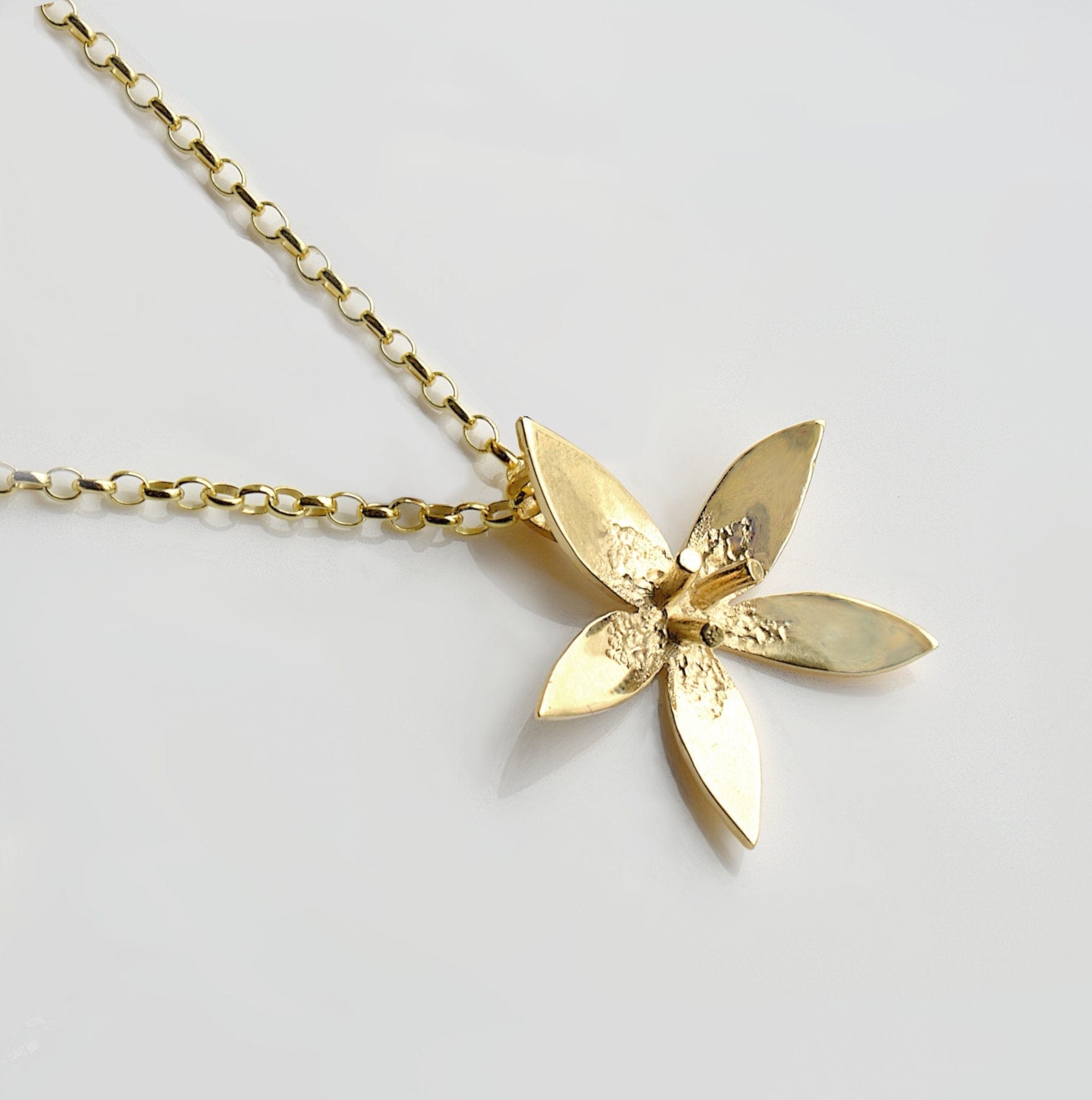 Martina Hamilton Pendants/Necklaces Star Flower | 9ct Solid Gold Pendant Medium