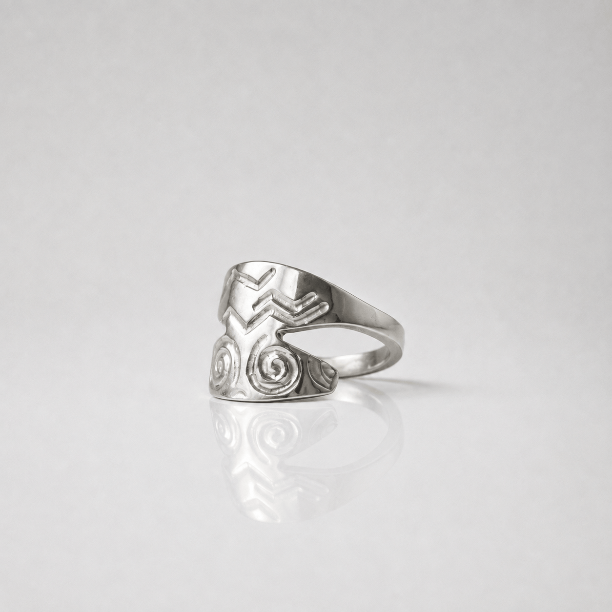 Martina Hamilton Rings Carrowkeel | Sterling Silver Ring