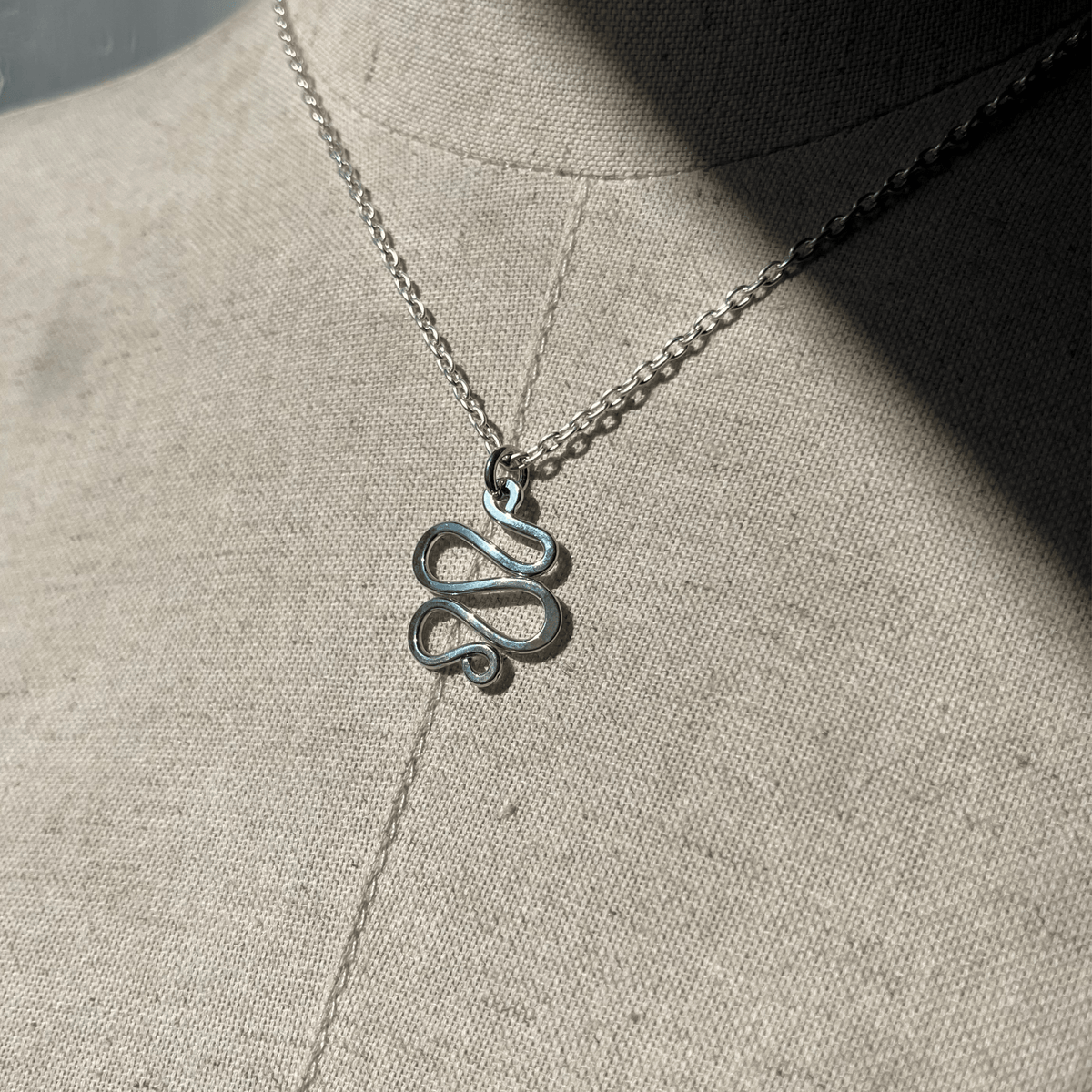 Shandon Jewellery Pendants/Necklaces Double Snake | Pendant