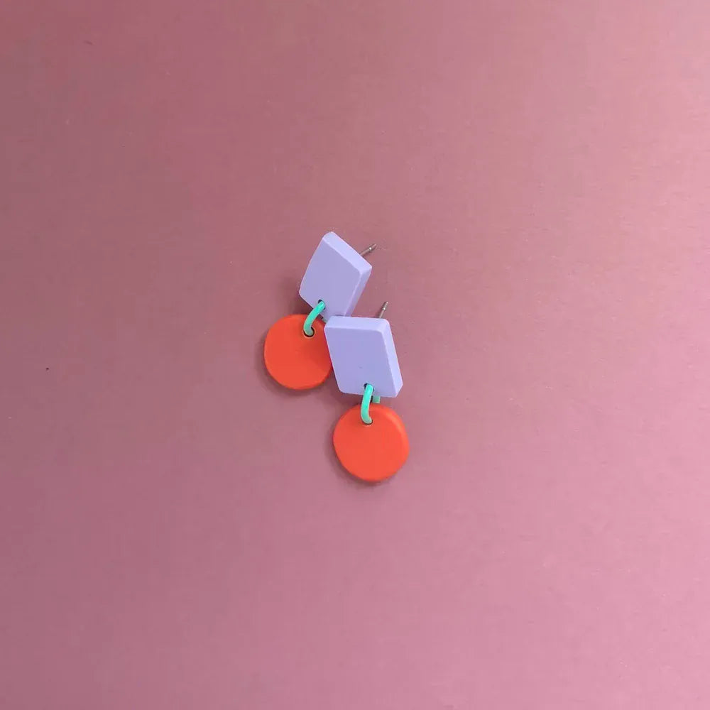 Studio Canty Confetti Lilac & Orange-Red | Dangle Earrings